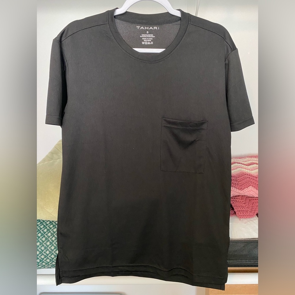 Tahari all black tee with front pocket